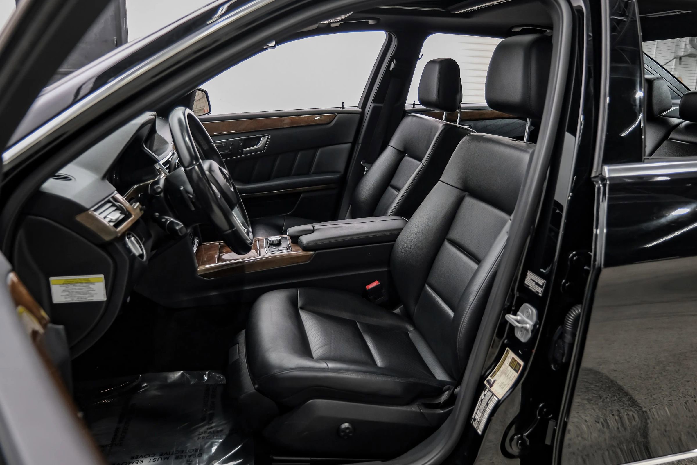 Used 2013 Mercedes-Benz E 350 4MATIC Sedan w/ Premium 1 Pkg image 37