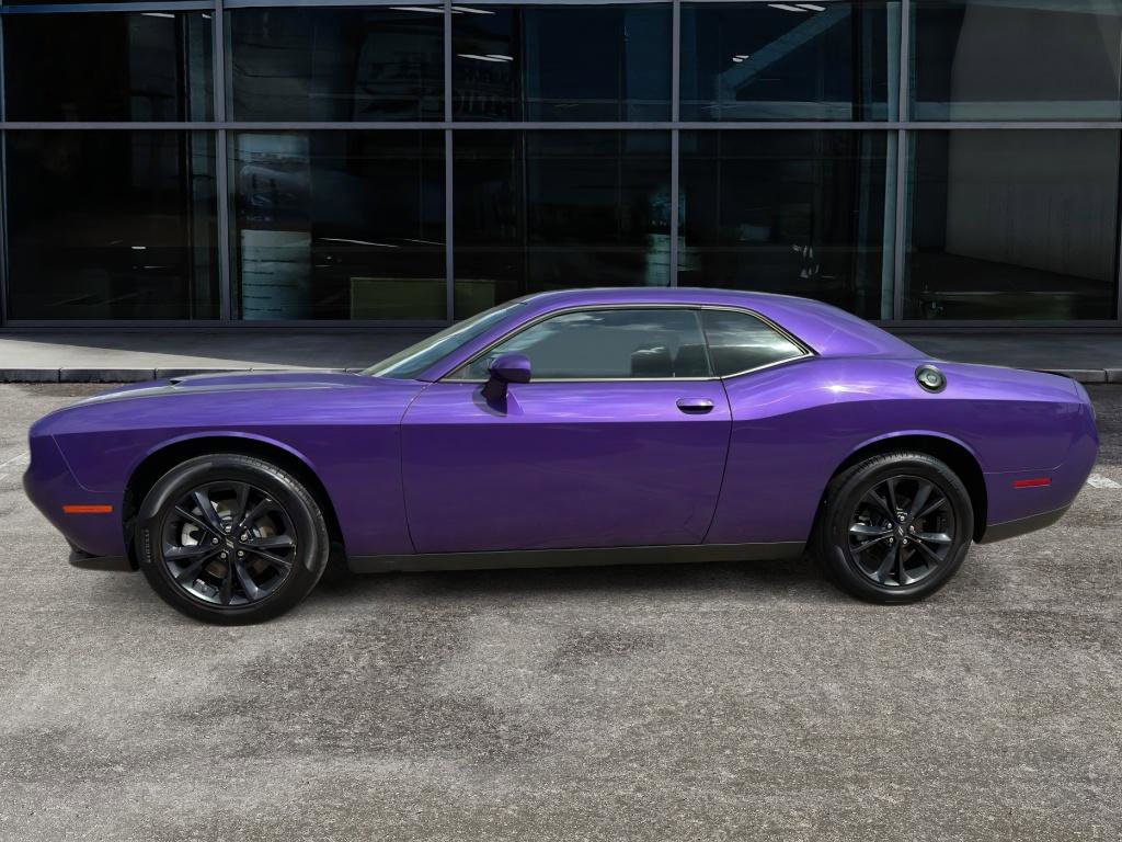 Used 2023 Dodge Challenger SXT w/ Blacktop Package image 4