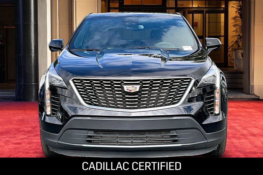 Certified 2023 Cadillac XT4 Luxury w/ Cold Weather Package image 3