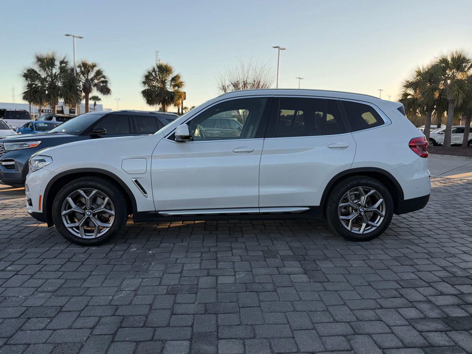 Used 2021 BMW X3 xDrive30e w/ Premium Package image 12