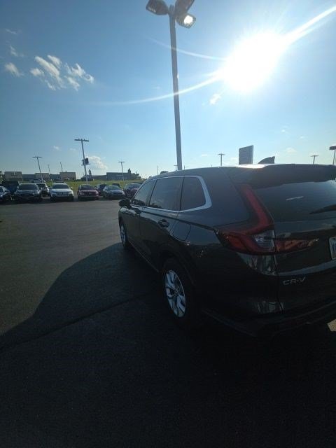 Used 2024 Honda CR-V LX image 9