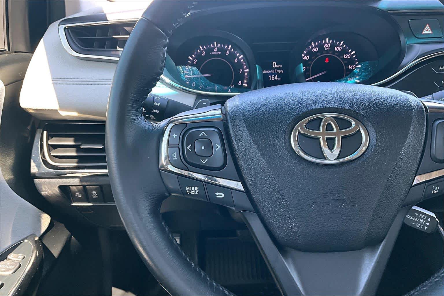 Used 2017 Toyota Avalon XLE w/ All Weather Liner Package FWD image 23