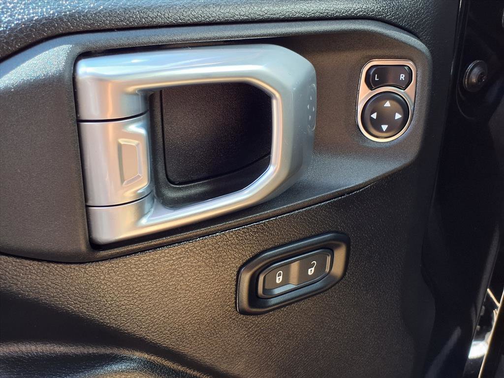 Used 2023 Jeep Gladiator Sport image 10