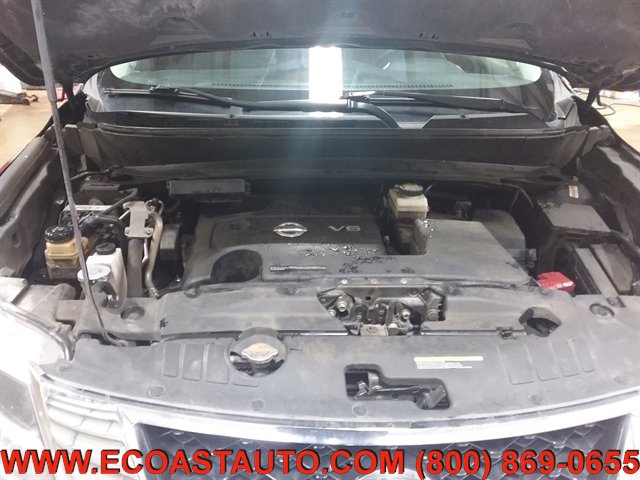 Used 2014 Nissan Pathfinder SL w/ SL Tech Package FWD image 9