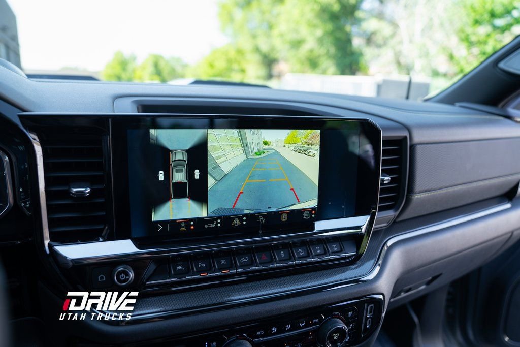 Used 2024 Chevrolet Silverado 1500 ZR2 w/ Technology Package image 39