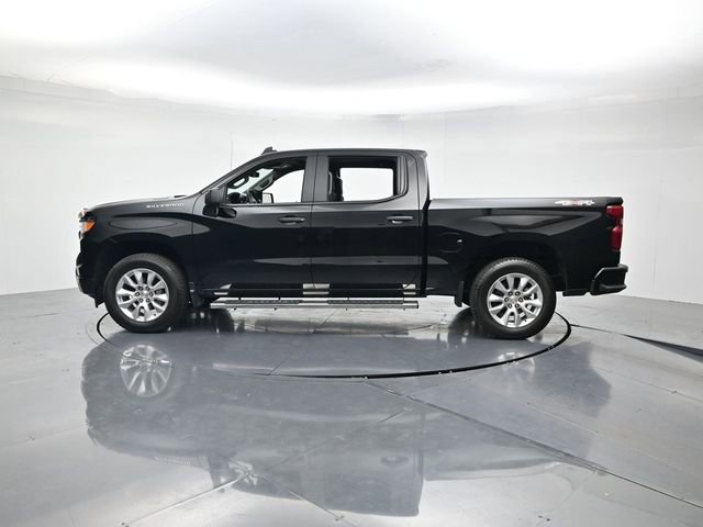Used 2025 Chevrolet Silverado 1500 Custom image 7