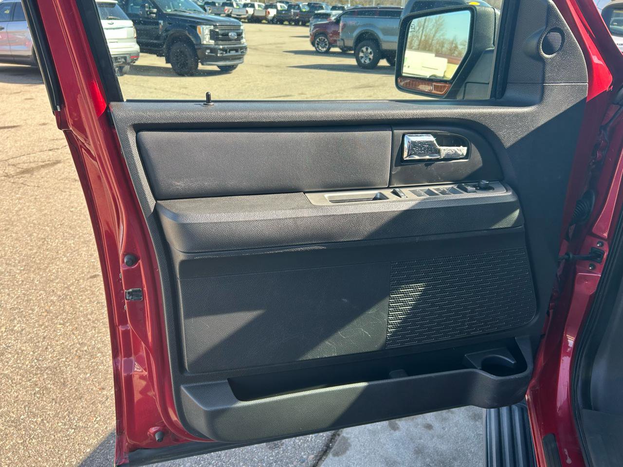 Used 2007 Ford Expedition EL XLT image 17