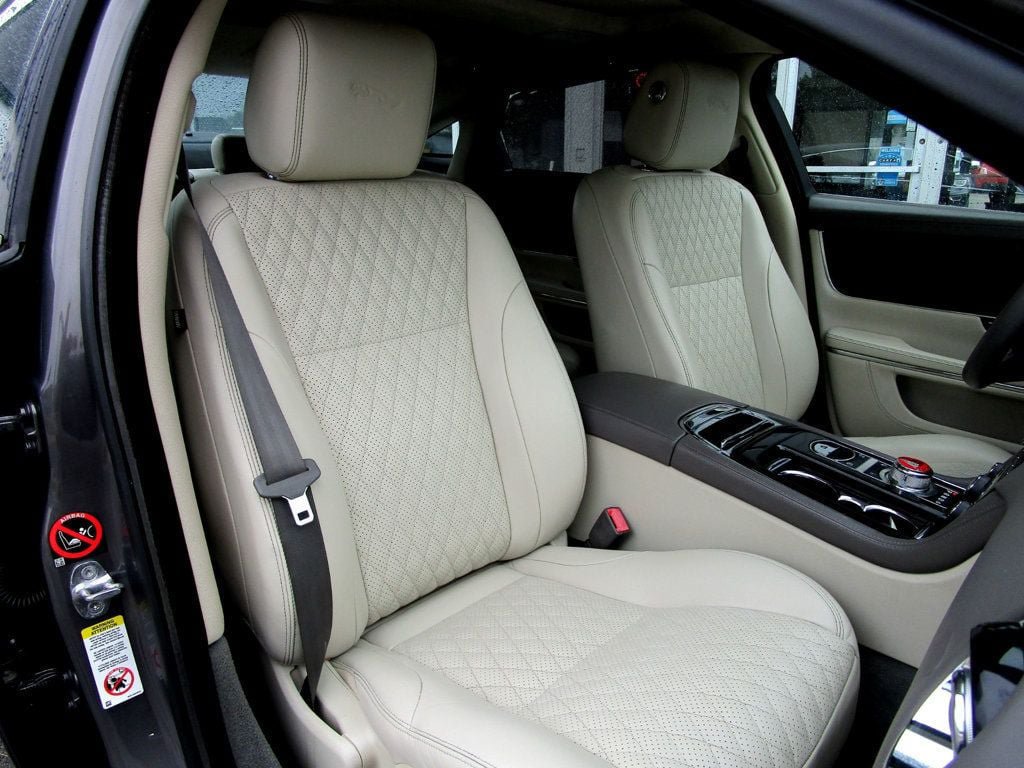 Used 2016 Jaguar XJ L Portfolio AWD/4WD image 16