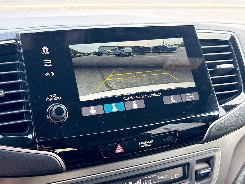 Used 2023 Honda Passport EX-L image 16