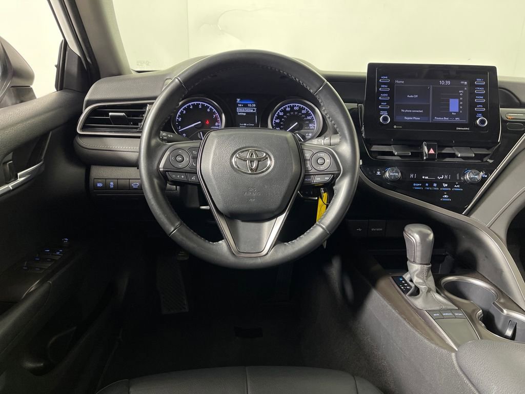 Used 2023 Toyota Camry SE image 16