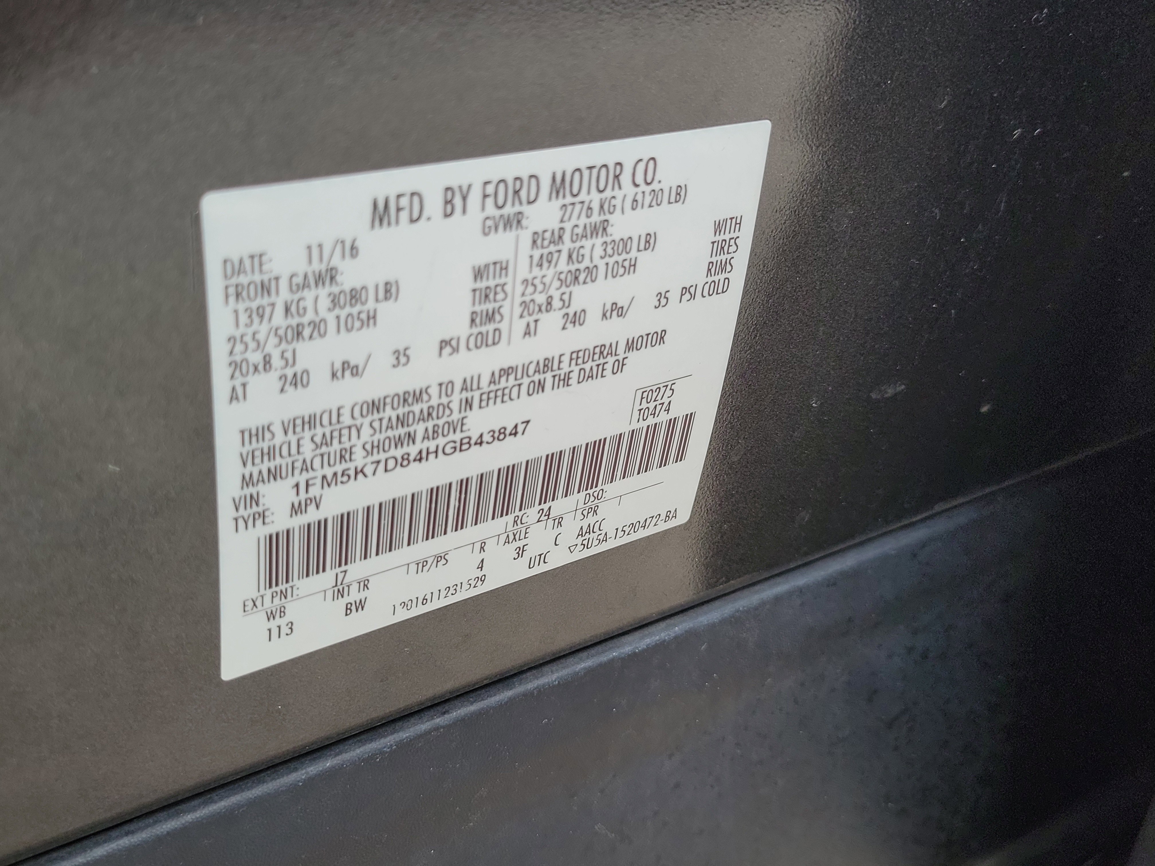Used 2017 Ford Explorer XLT w/ Equipment Group 202A FWD image 30