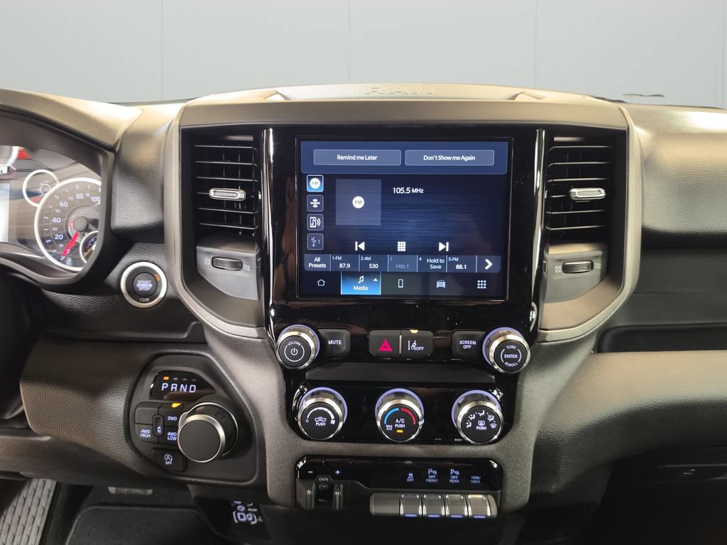 New 2026 RAM 1500 Express AWD/4WD image 17