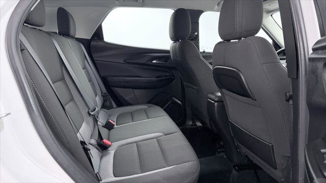 Used 2023 Chevrolet TrailBlazer LS AWD/4WD image 17