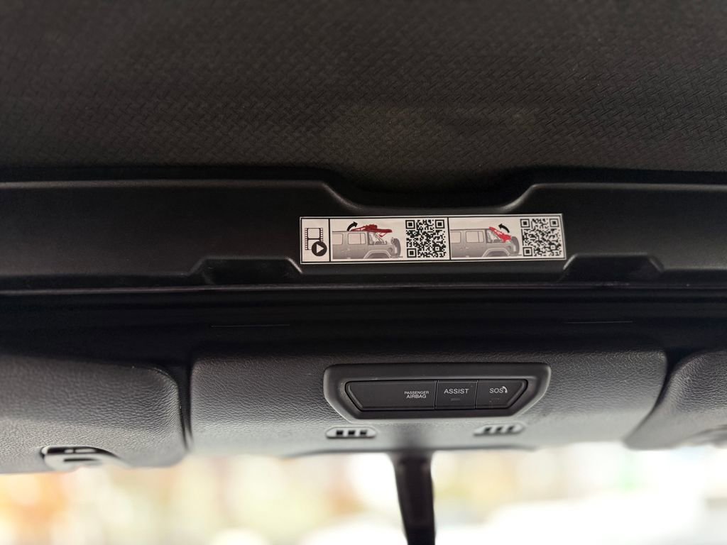 Used 2022 Jeep Wrangler Unlimited Sport image 18