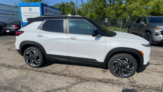 New 2026 Chevrolet TrailBlazer RS w/ Convenience Package AWD/4WD image 3