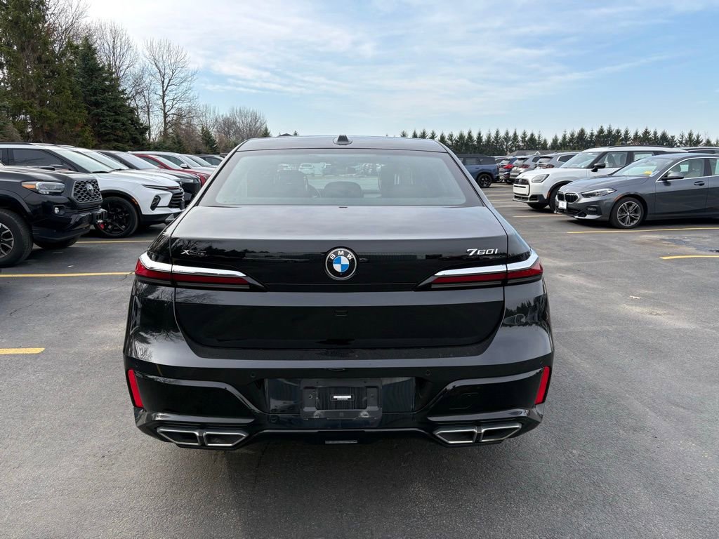 Certified 2023 BMW 760i xDrive image 4