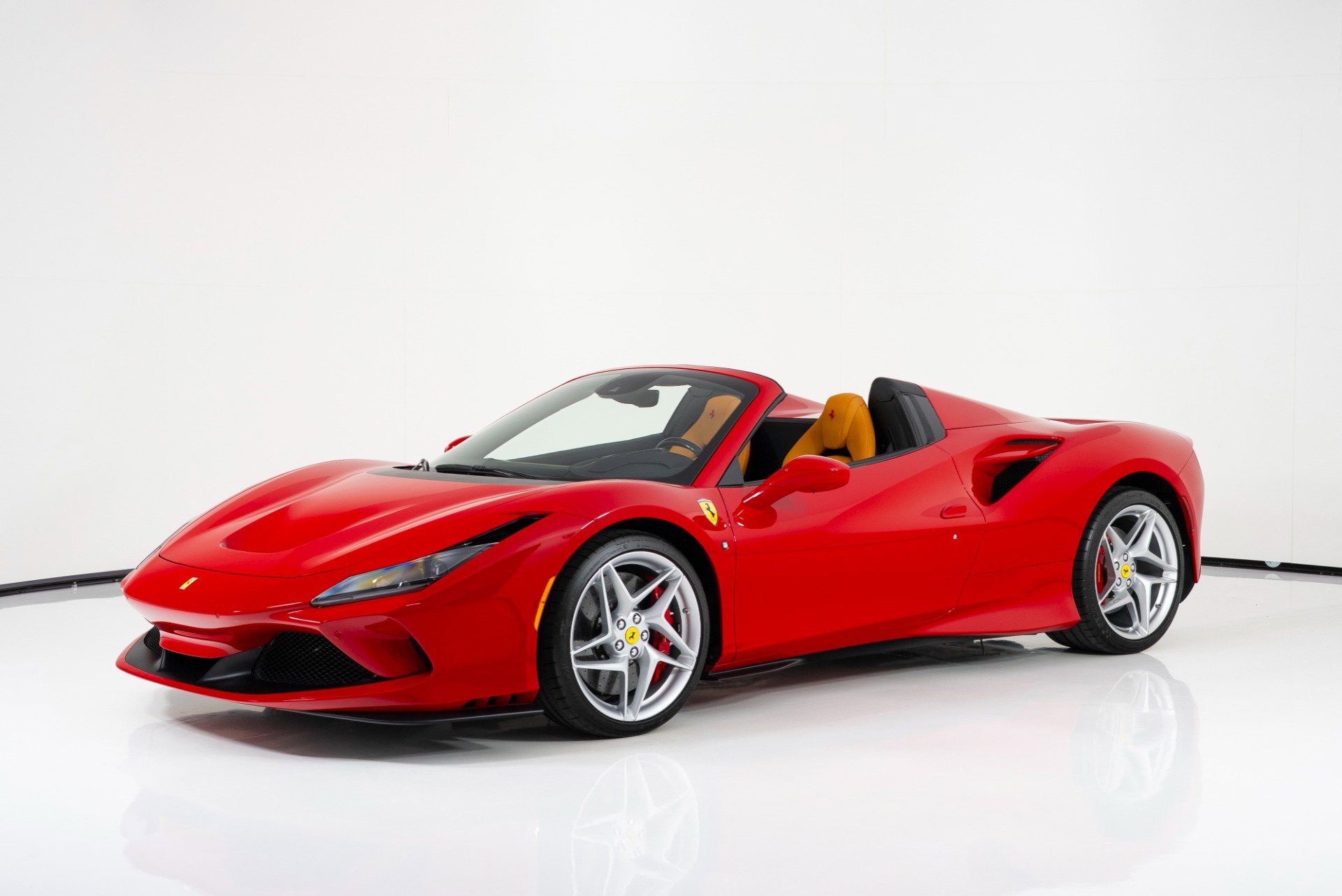 Used 2021 Ferrari F8 Tributo image 8