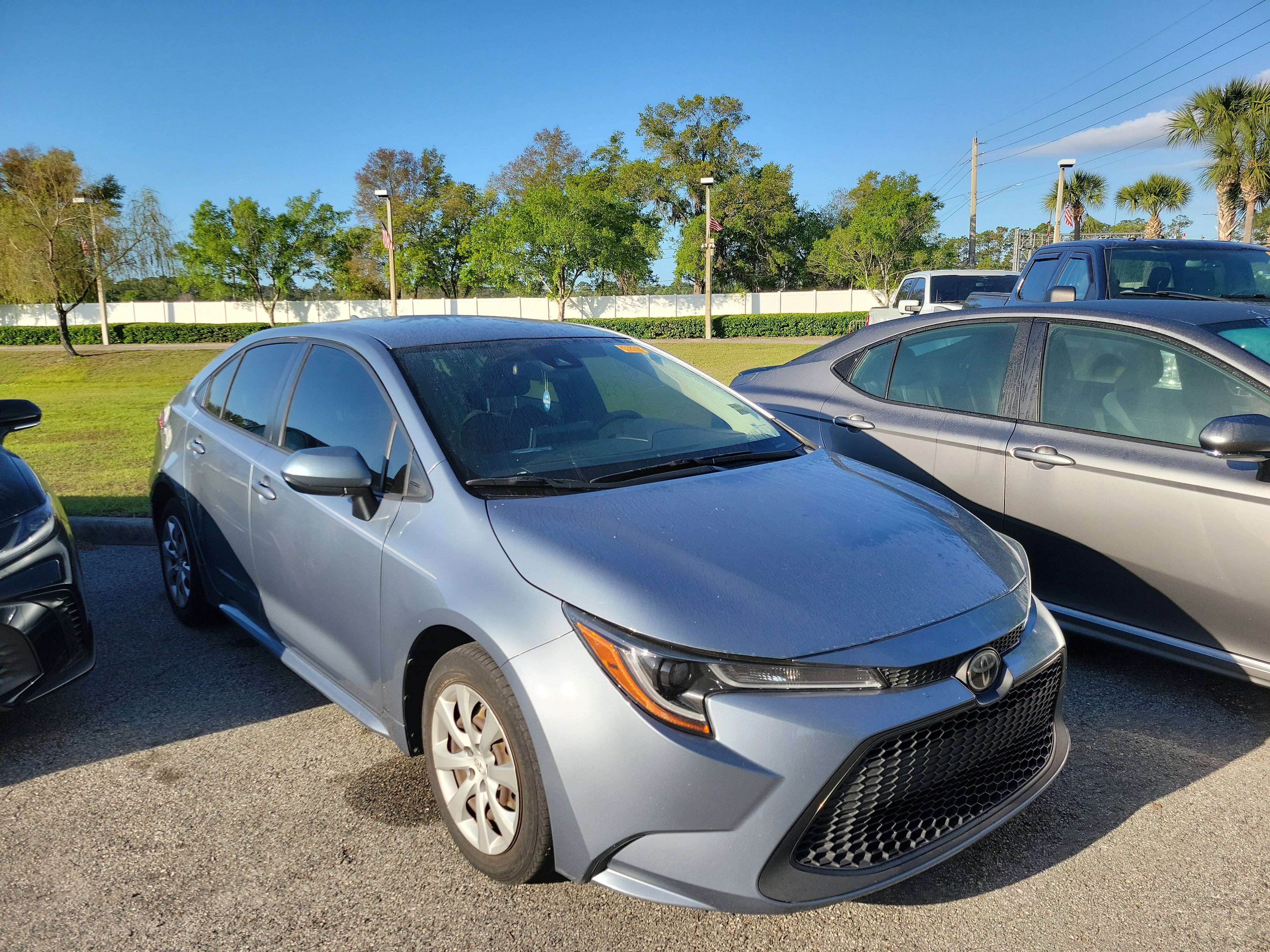 Used 2021 Toyota Corolla LE image 6