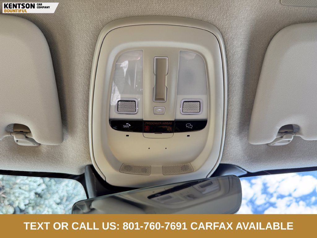 Used 2026 Volvo XC40 B5 Plus AWD/4WD image 24