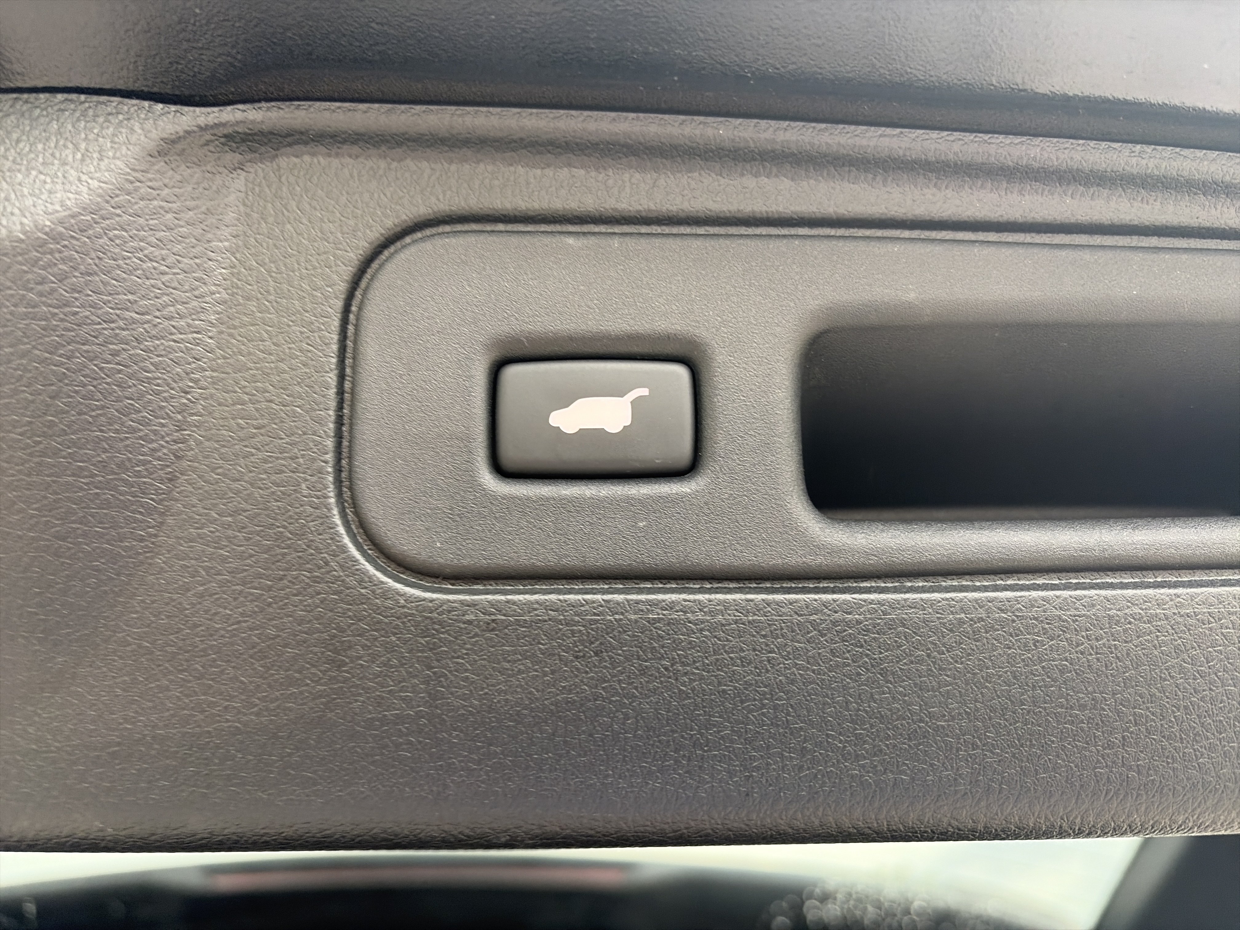 Certified 2024 Honda Passport Black Edition image 2