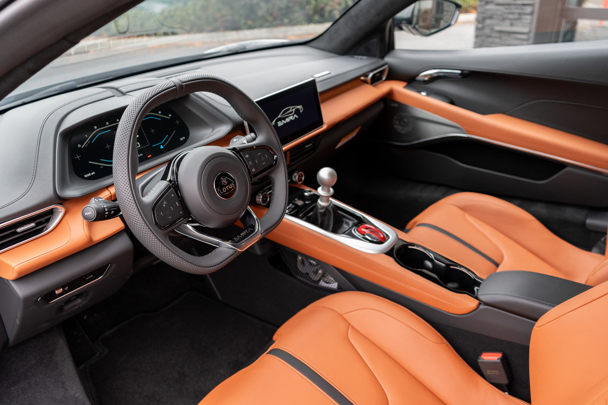 Used 2025 Lotus Emira image 6