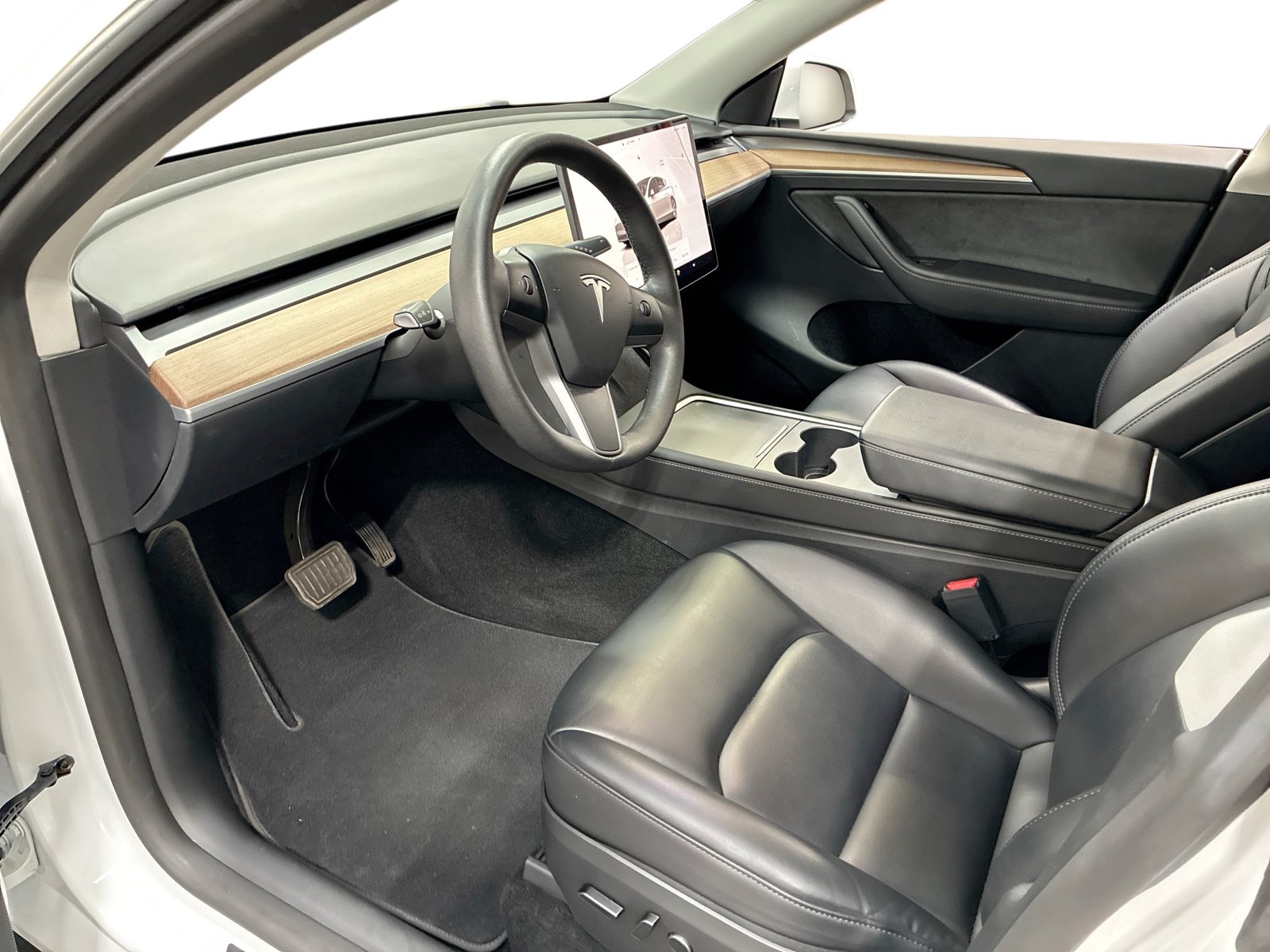 Certified 2023 Tesla Model Y Long Range AWD/4WD image 9