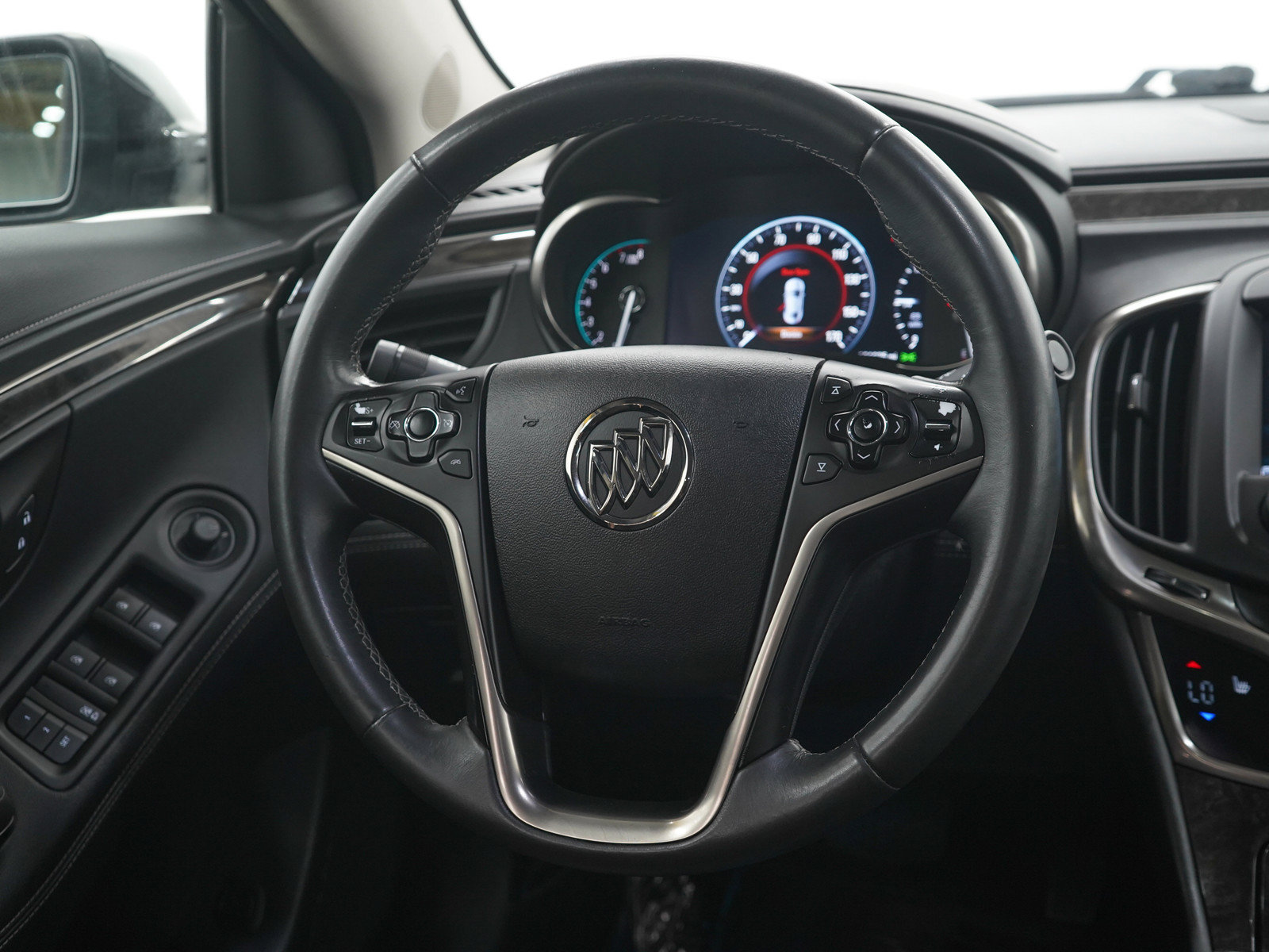 Used 2014 Buick LaCrosse Leather FWD image 15