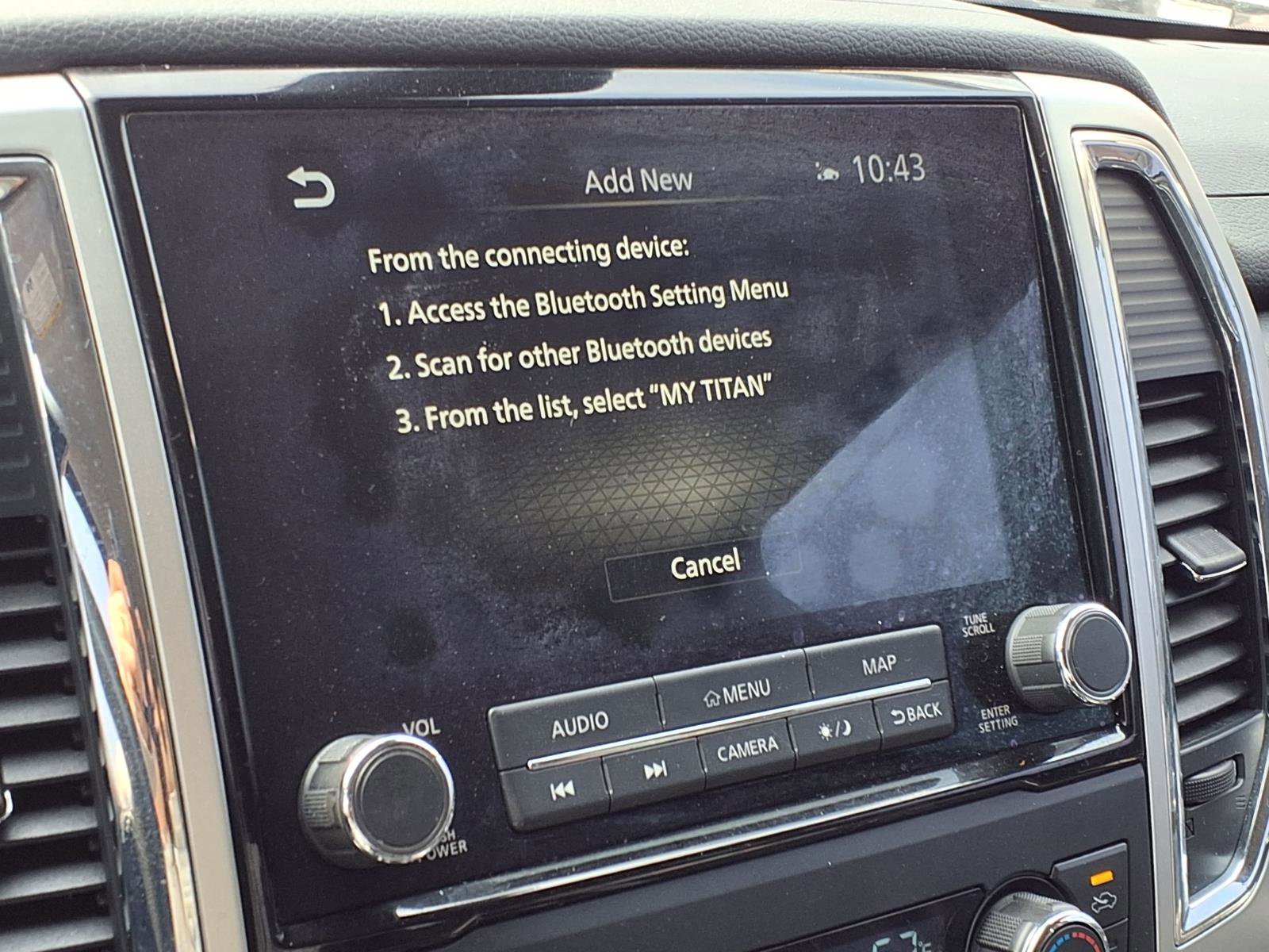 Used 2021 Nissan Titan SV w/ SV Convenience Package image 6