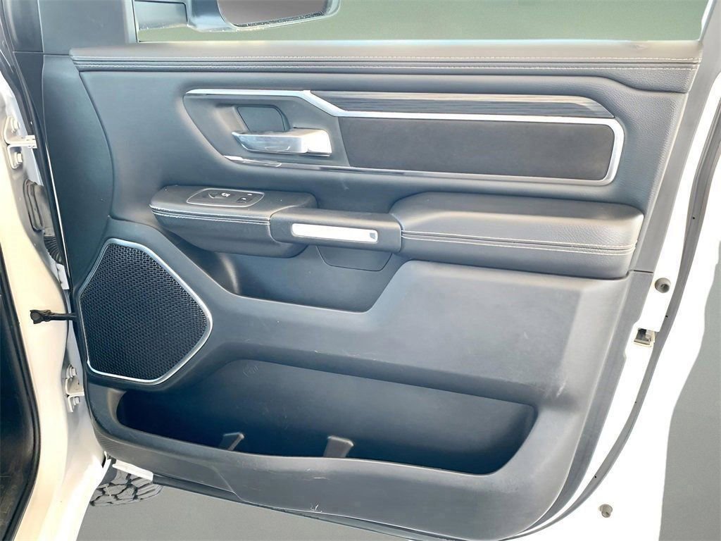 Used 2024 RAM 1500 Laramie image 27