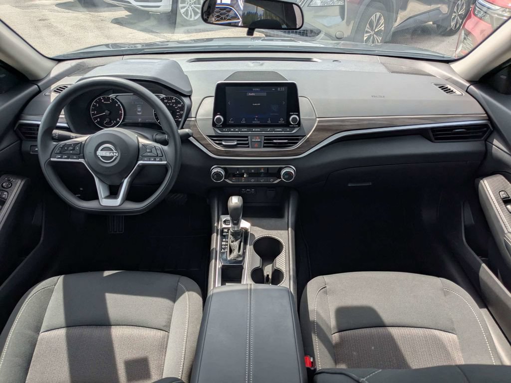 Used 2026 Nissan Altima 2.5 SV FWD image 13