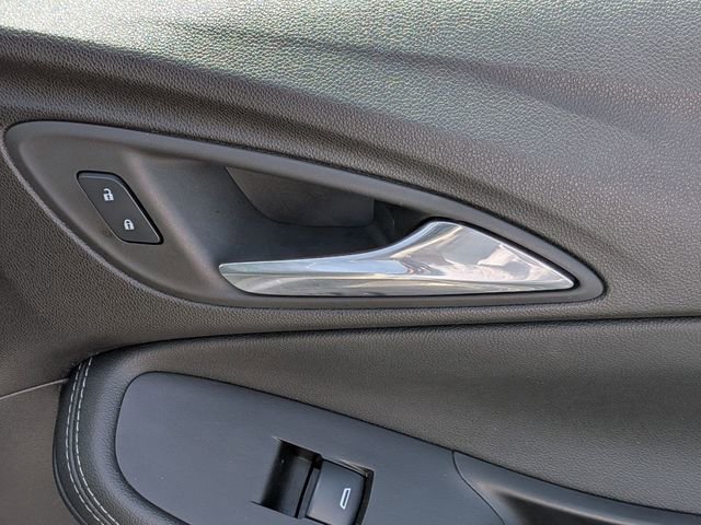 Used 2023 Buick Encore GX Essence w/ Experience Buick Package FWD image 34