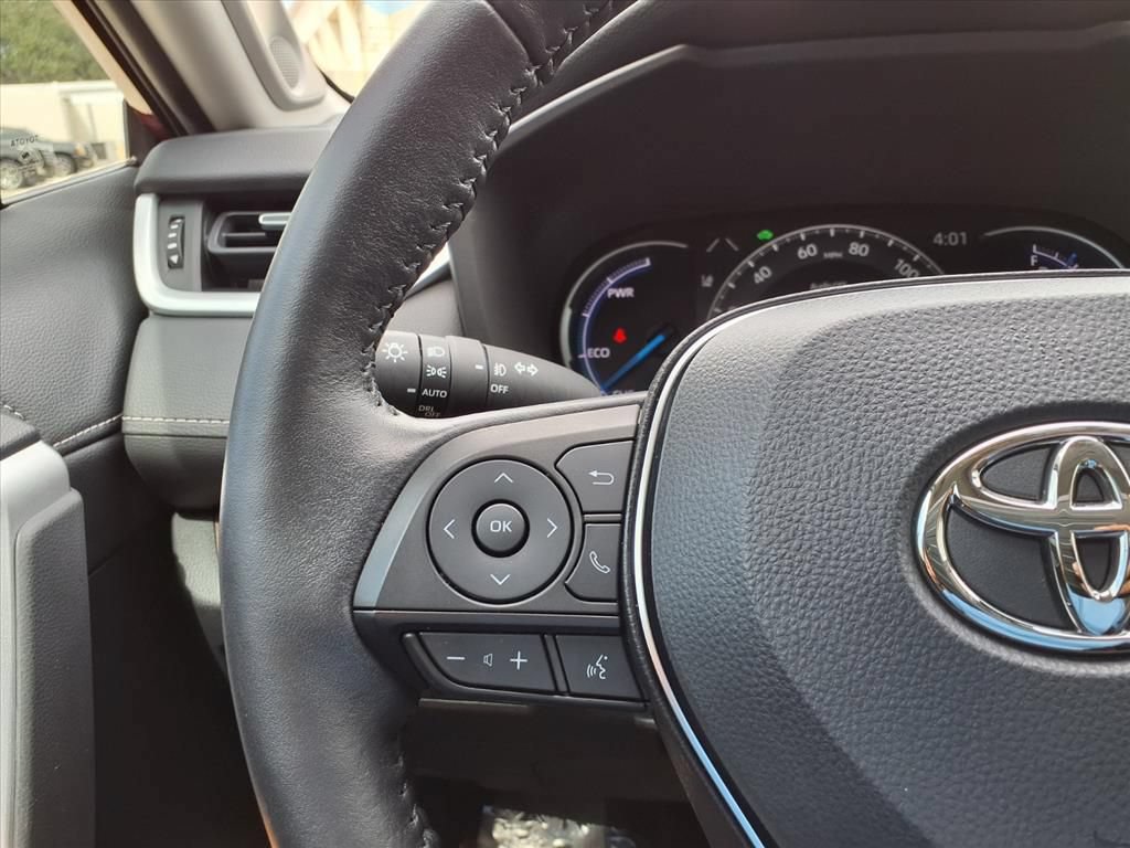 Used 2022 Toyota RAV4 Limited AWD/4WD image 31