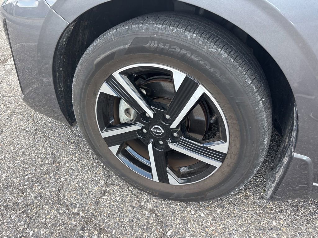 Used 2024 Nissan Sentra SV w/ All-Weather Package FWD image 8