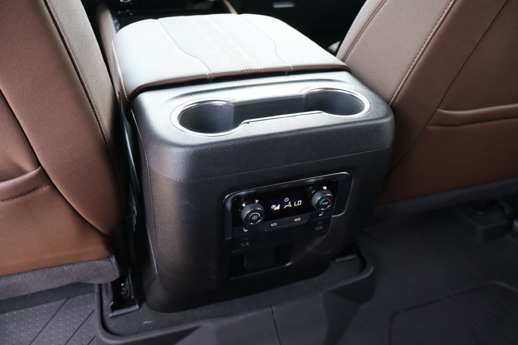 New 2026 Chevrolet Suburban High Country AWD/4WD image 49