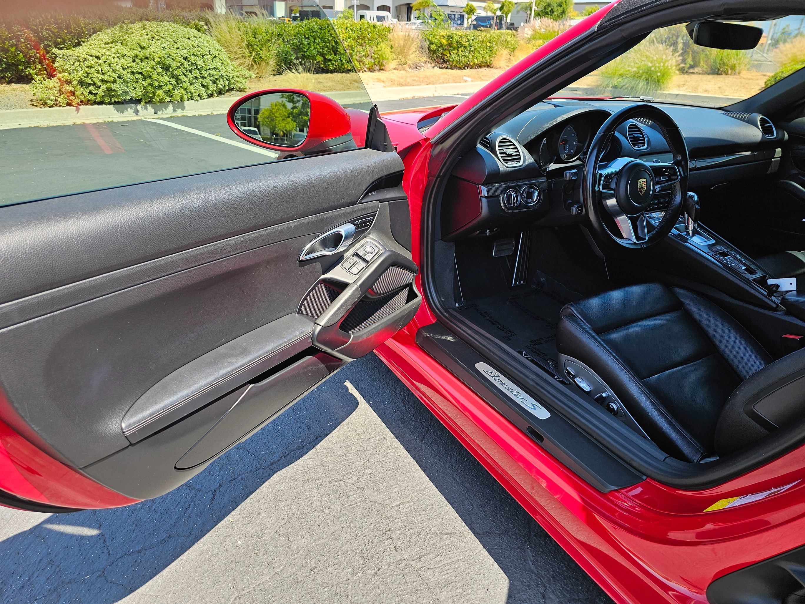 Used 2021 Porsche 718 Boxster S RWD image 16