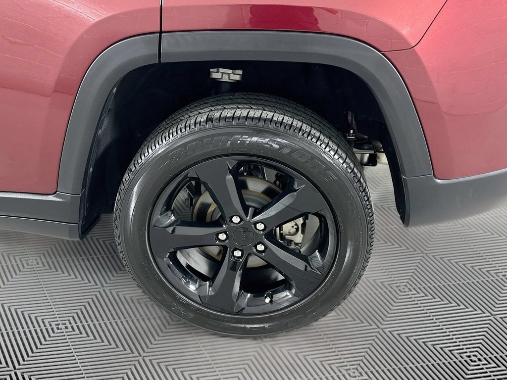 Certified 2023 Jeep Grand Cherokee Altitude RWD image 26