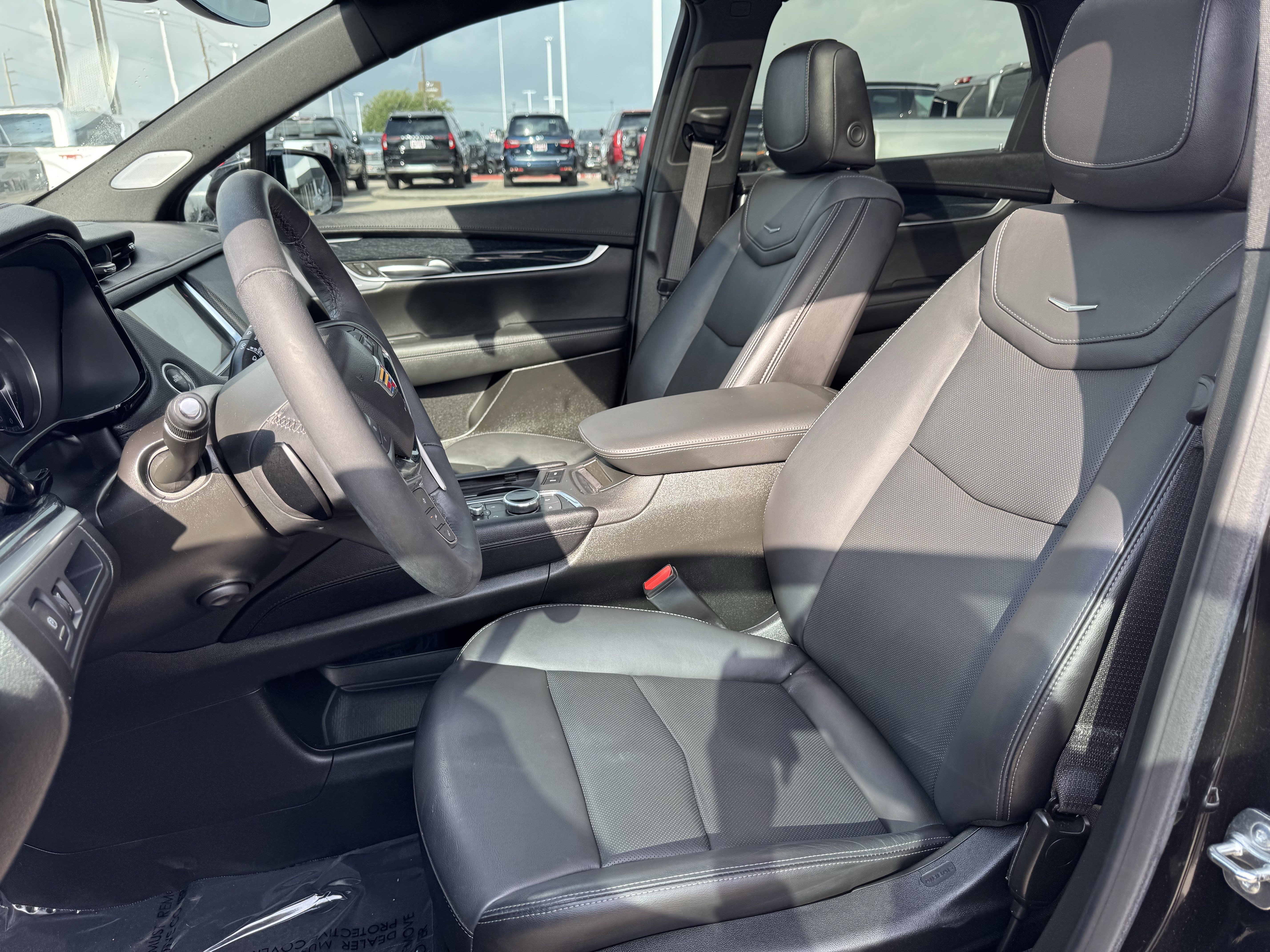 Used 2024 Cadillac XT5 Premium Luxury FWD image 28