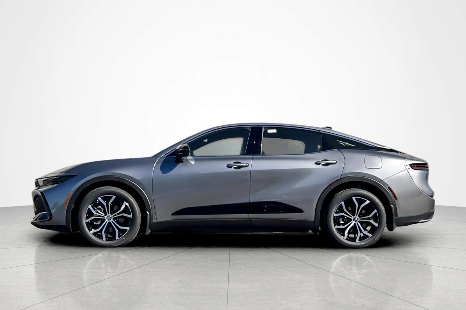 New 2026 Toyota Crown XLE image 2