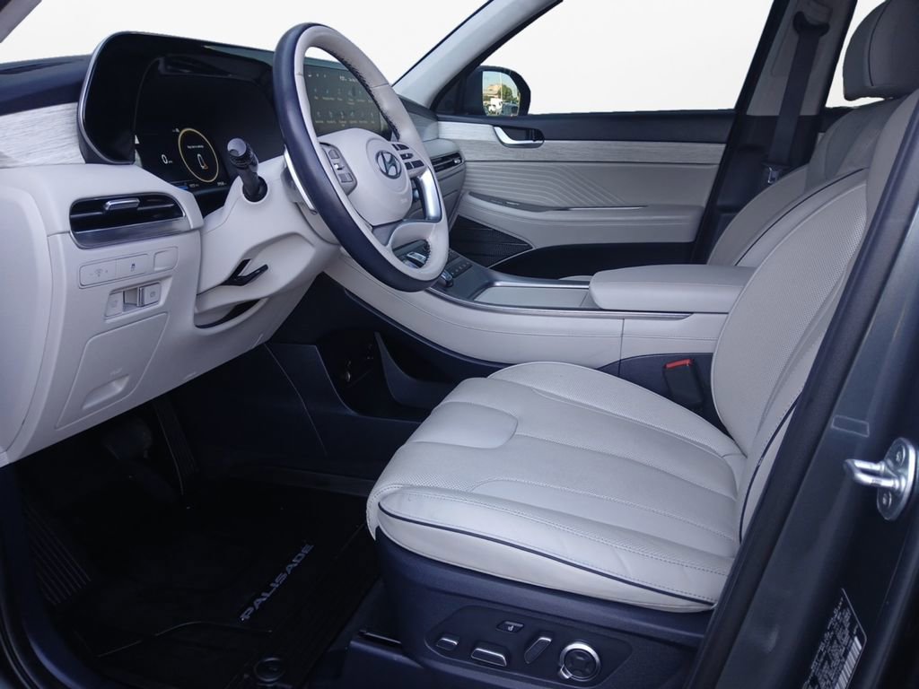 Used 2024 Hyundai Palisade Calligraphy FWD image 19