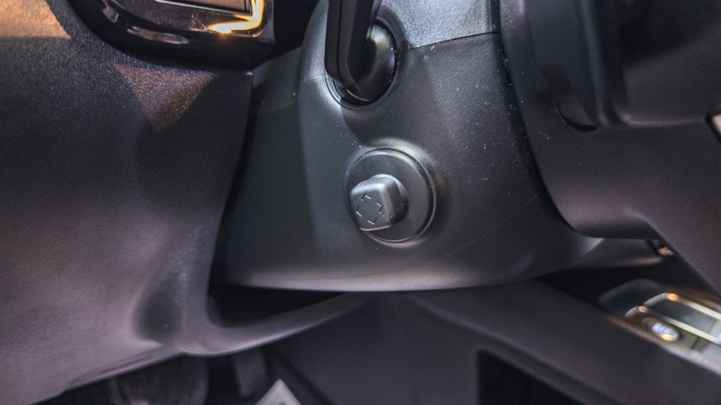 Used 2023 INFINITI QX60 Luxe w/ Cargo Package image 32