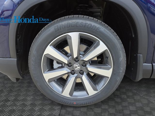 New 2025 Honda Pilot Touring image 9