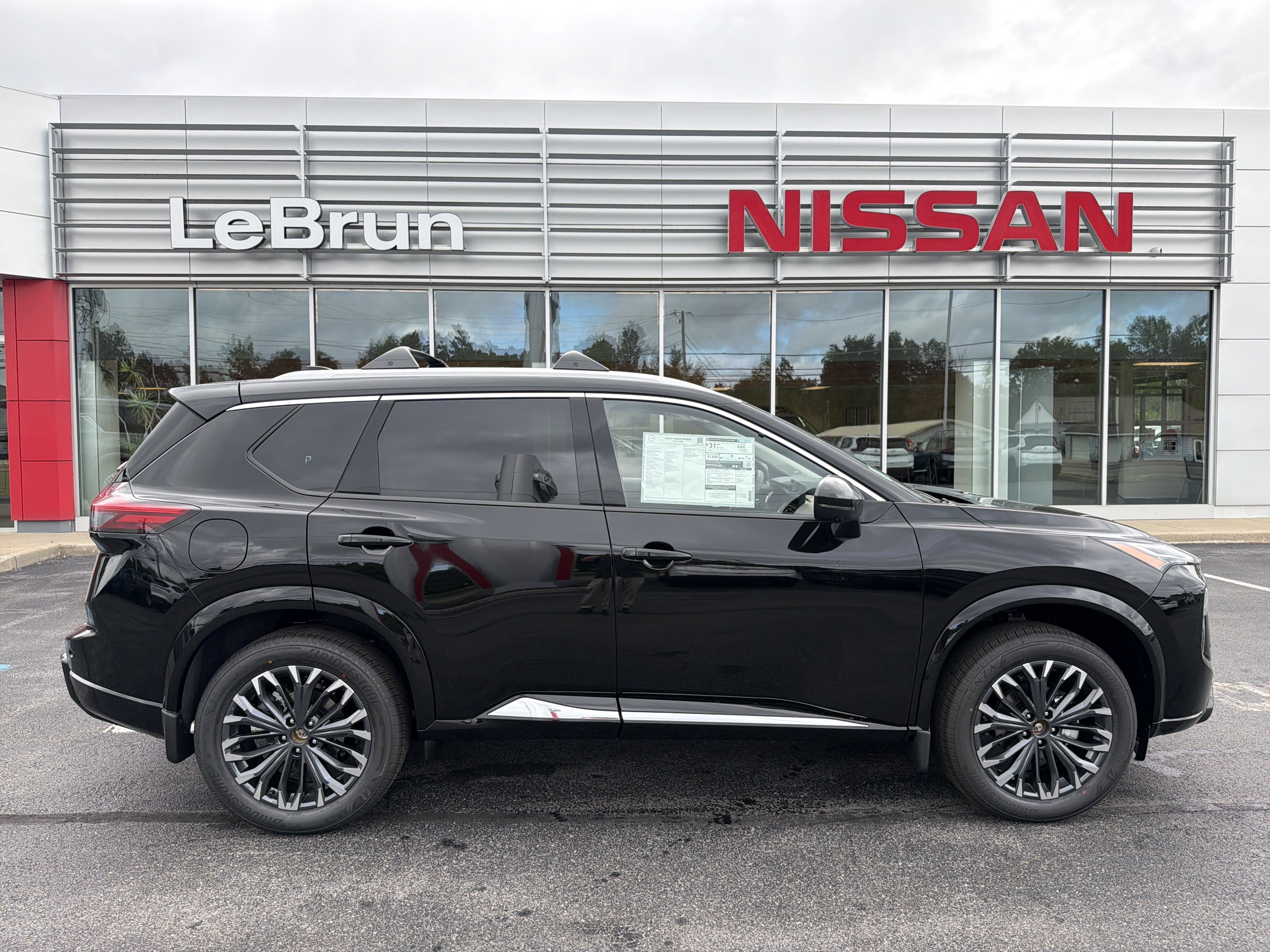 New 2026 Nissan Rogue Platinum w/ Platinum Premium Package AWD/4WD image 1