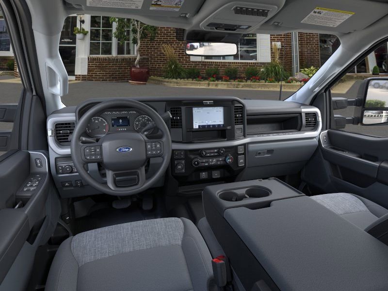 New 2026 Ford F550 4x4 SuperCab Super Duty w/ XLT Value Package image 9