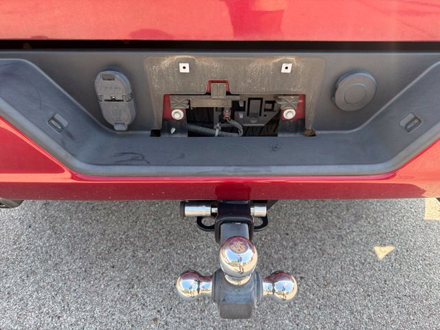 Used 2022 Chevrolet Silverado 1500 RST w/ LPO, Blackout Package AWD/4WD image 19