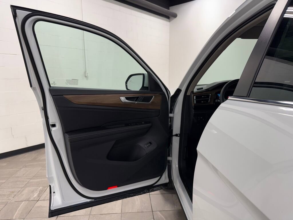 New 2026 Volkswagen Atlas SE image 21