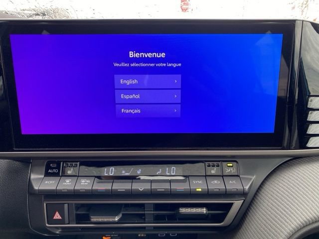 Used 2026 Toyota Camry SE w/ Multimedia Upgrade Package image 7