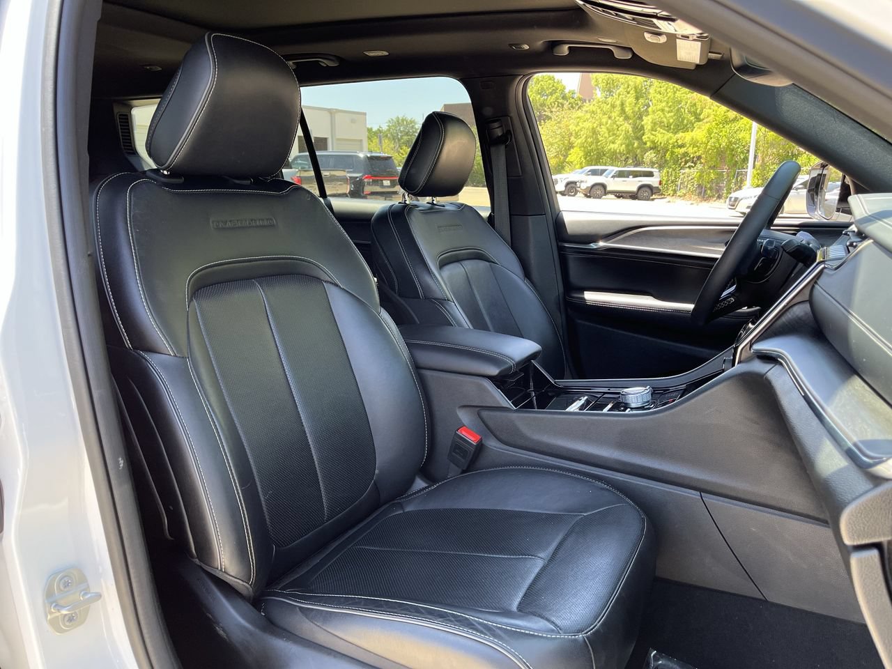 Used 2024 Jeep Grand Cherokee L Overland AWD/4WD image 26