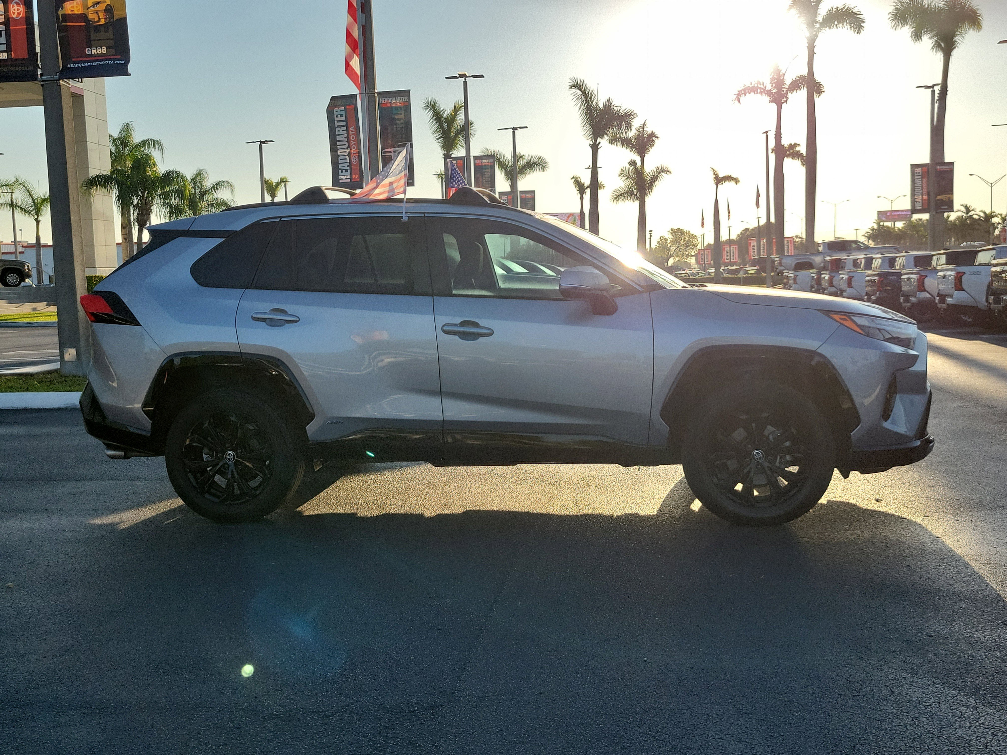 Used 2023 Toyota RAV4 SE w/ Convenience Package image 13