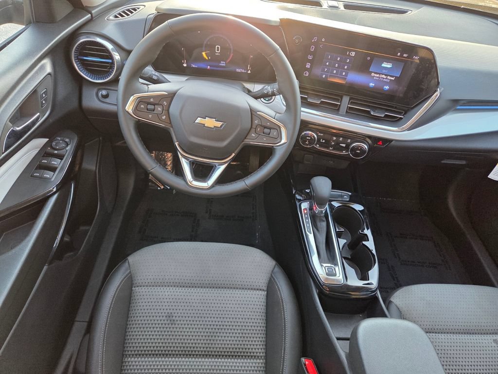 Certified 2026 Chevrolet Trax LT w/ Driver Confidence Package FWD image 9