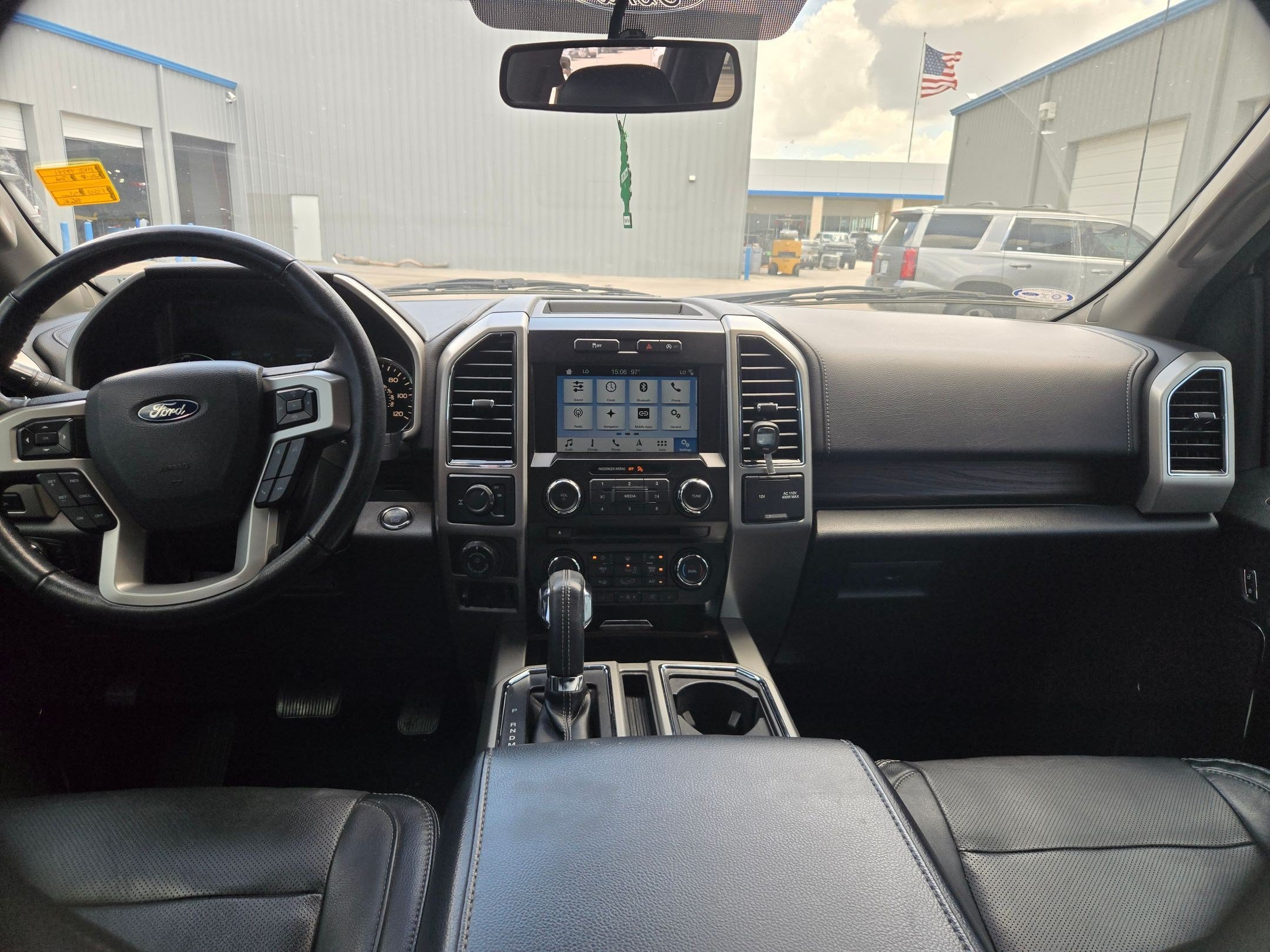 Used 2017 Ford F150 Lariat RWD image 14